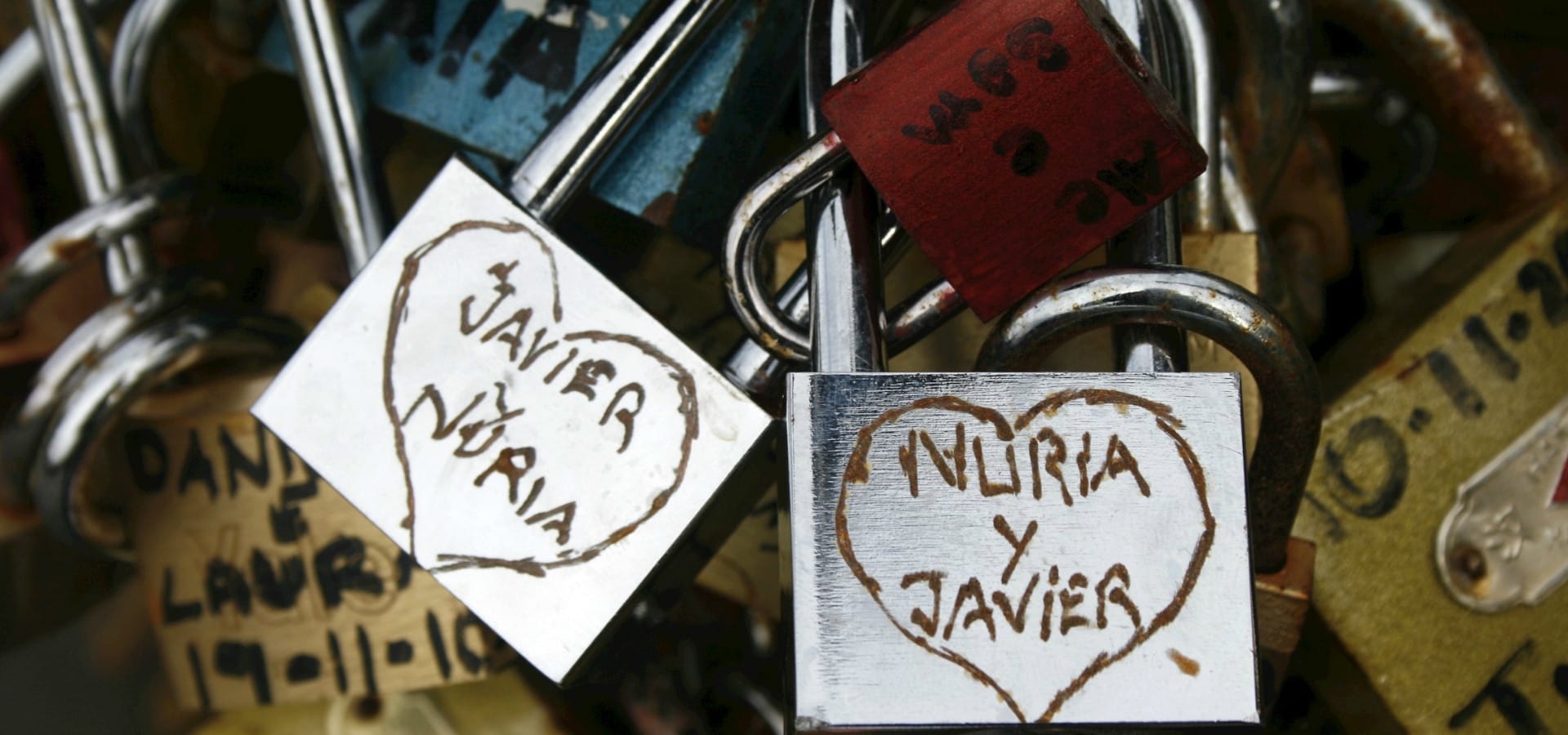 Les Mots Du Bonheur Les 5 Plus Beaux Poemes D Amour Intemporels Costaclub Les Mots Du Bonheur Les 5 Plus Beaux Poemes D Amour Intemporels Costaclub